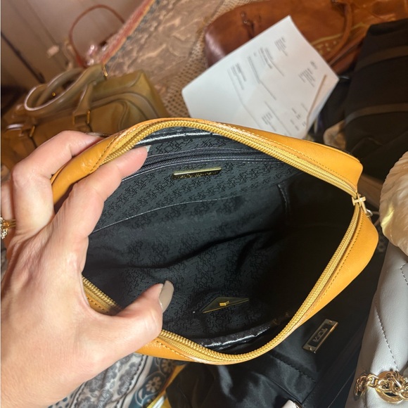 Yves Saint Laurent Tan and Black Woven Clutch - Picture 4 of 5